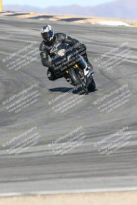 media/Nov-16-2025-Race Pace (Sun) [[8c5fa54630]]/Verified Riders/1-Turns 9 and 10 (925am)/